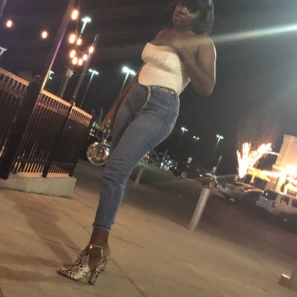 Bustier - Picture 2 of 7